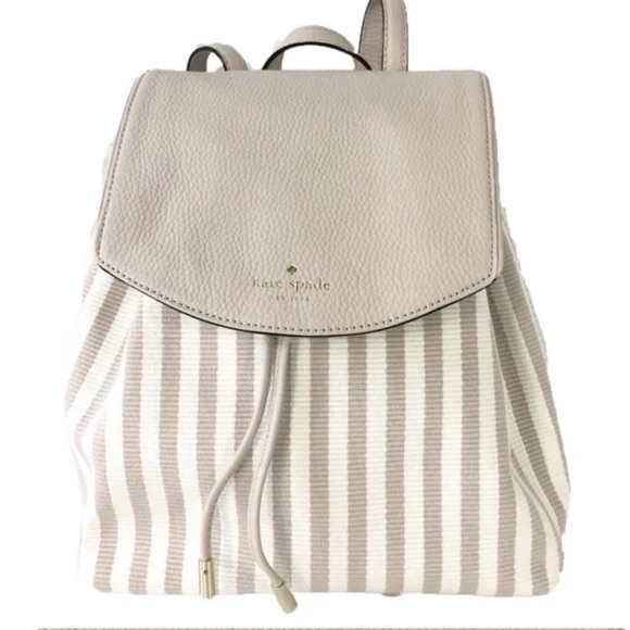 kate spade Handbags - EUC KATE SPADE BACKPACK